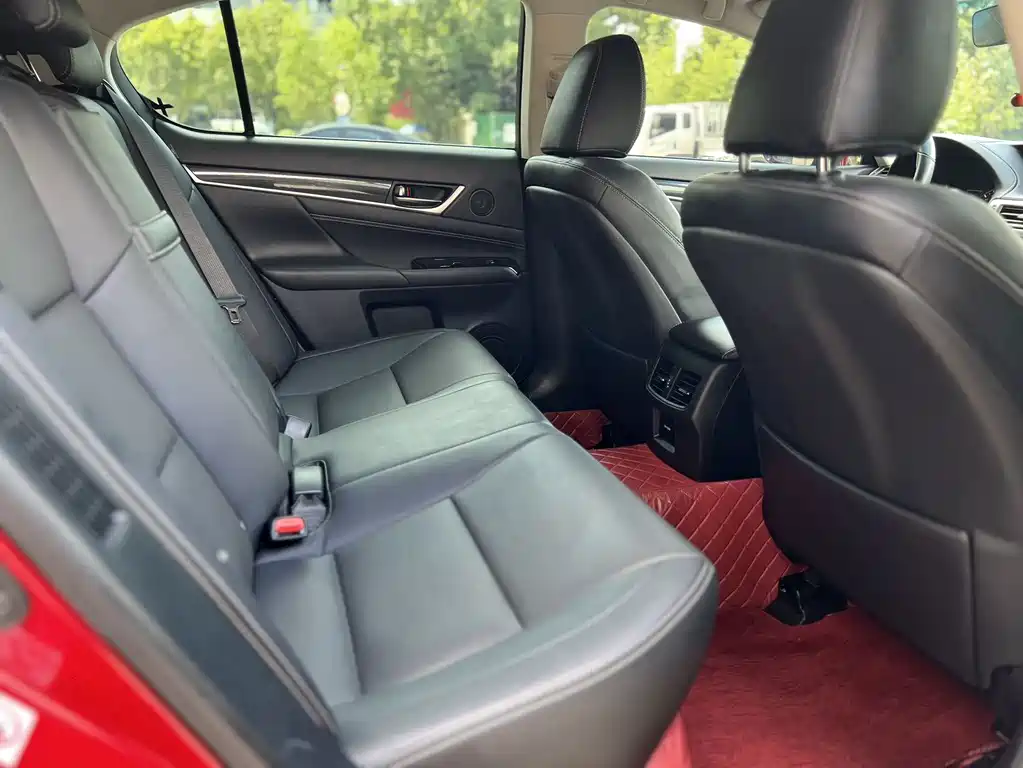 Lexus GS — миниатюра 10