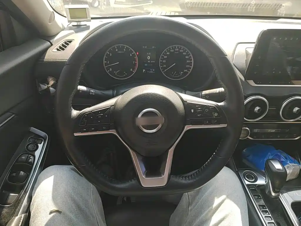 Nissan Sylphy — миниатюра 11