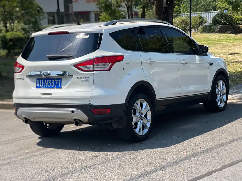 Ford Kuga — миниатюра 9
