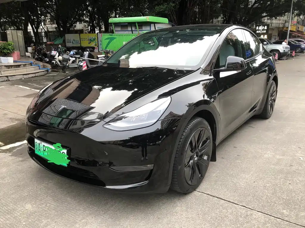 Tesla Model Y 2022