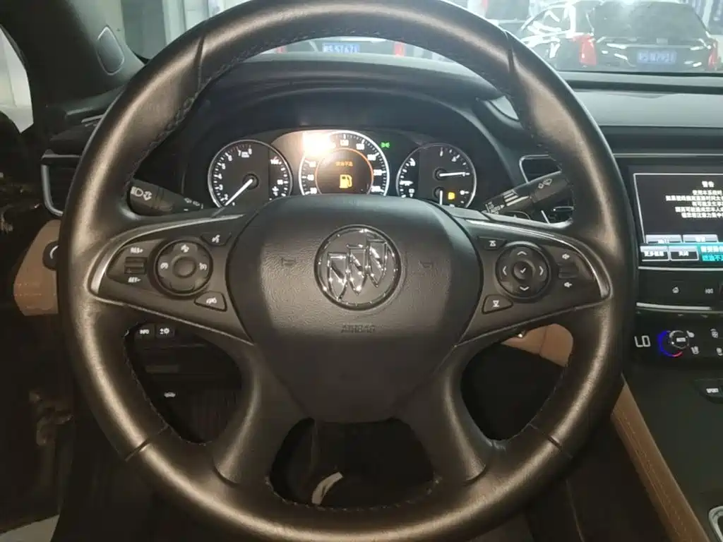 Buick LaCrosse — миниатюра 7
