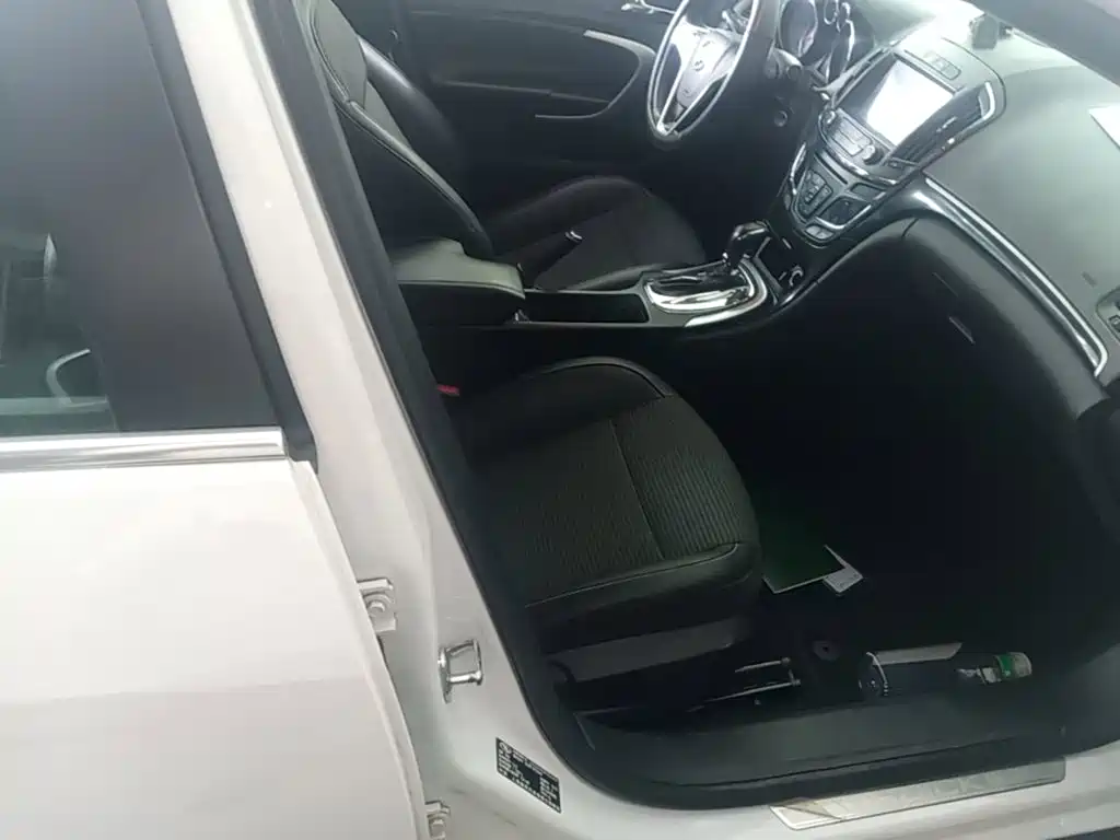 Buick Regal — миниатюра 25