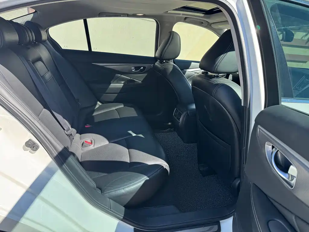 Infiniti Q50L — миниатюра 21