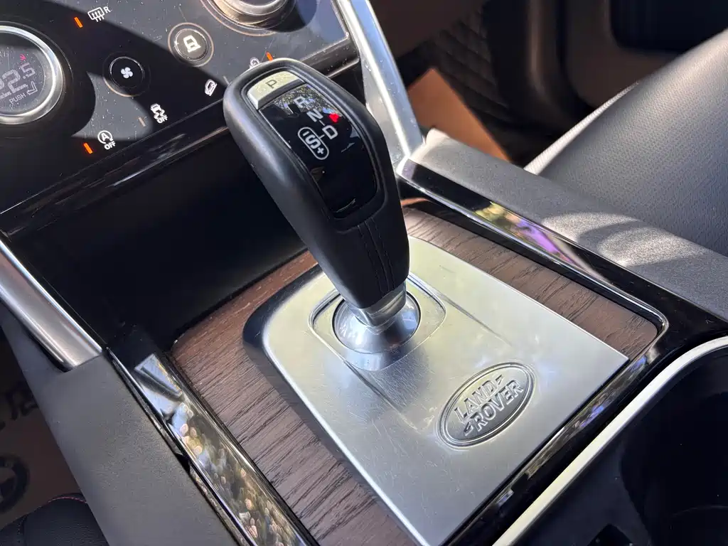 Land Rover Discovery Sport — миниатюра 15