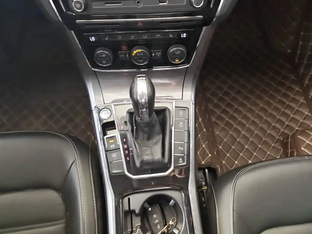 Volkswagen Passat — миниатюра 14