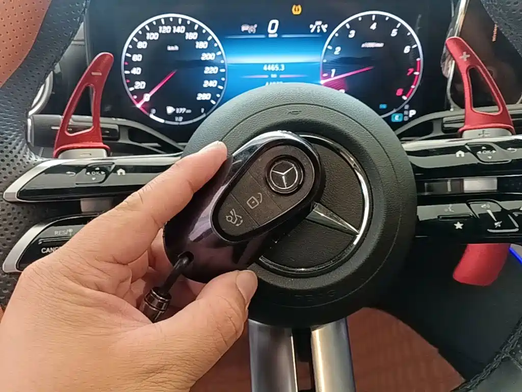 Mercedes-Benz C-Class — миниатюра 9