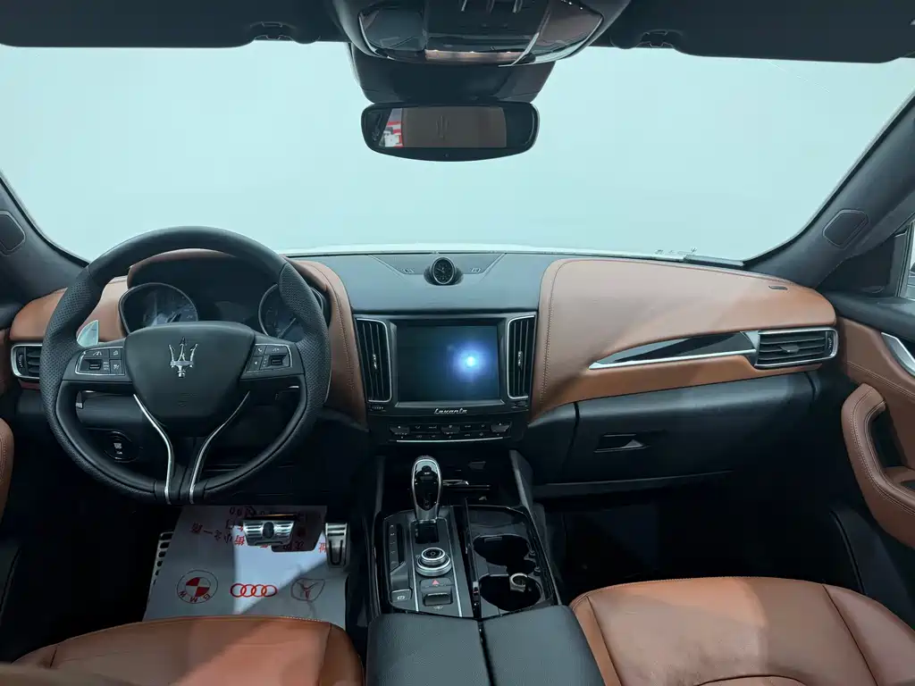 Maserati Levante — миниатюра 4