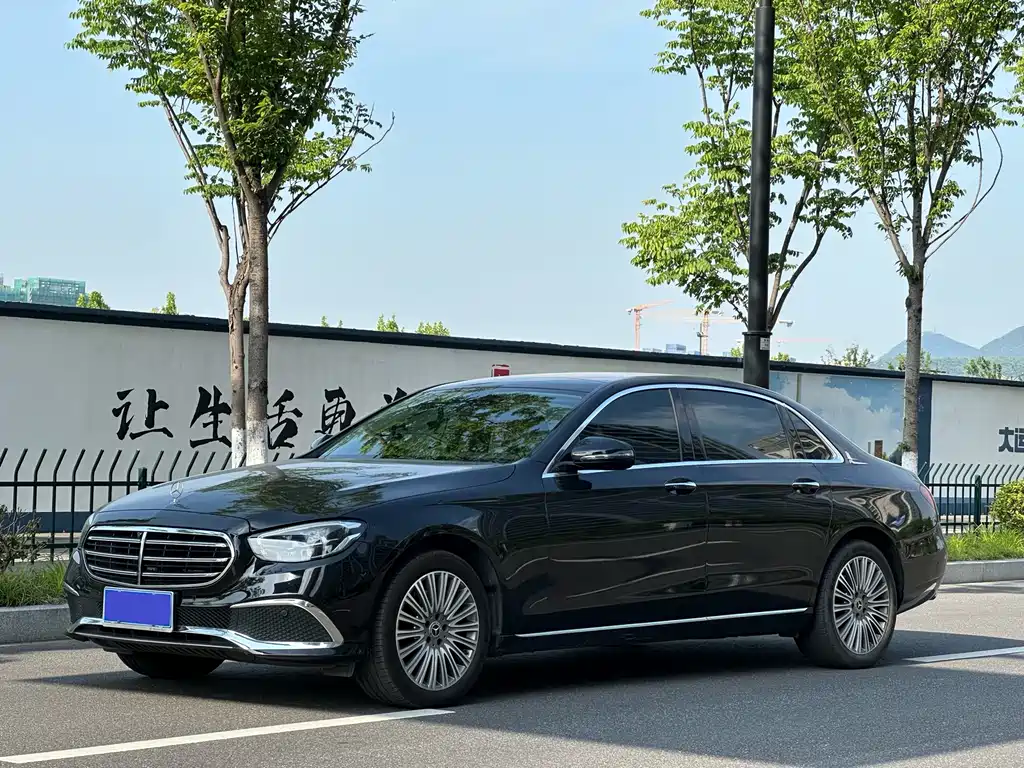 Mercedes-Benz E-Class 2021