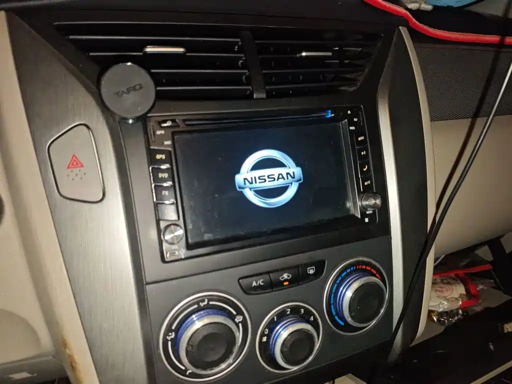 Venucia R50 — миниатюра 10