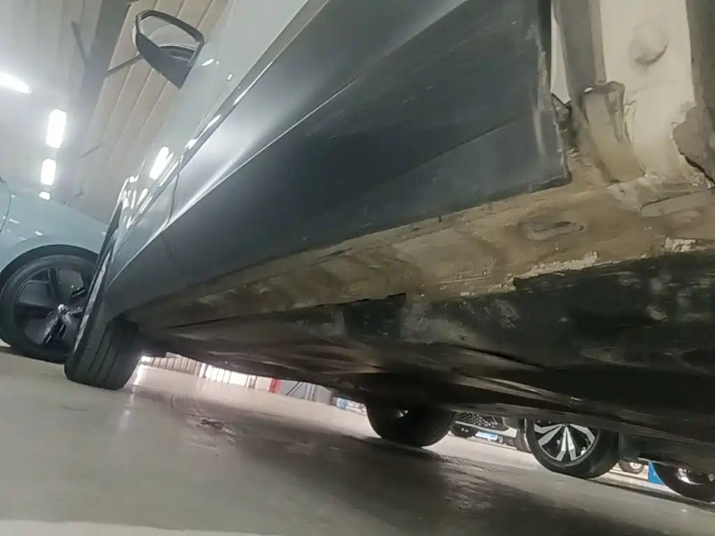 Volkswagen Tiguan L — миниатюра 22