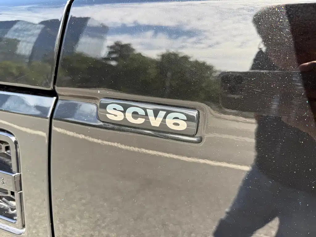 Land Rover Discovery — миниатюра 7