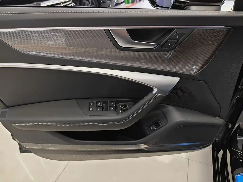 Audi A6L — миниатюра 19