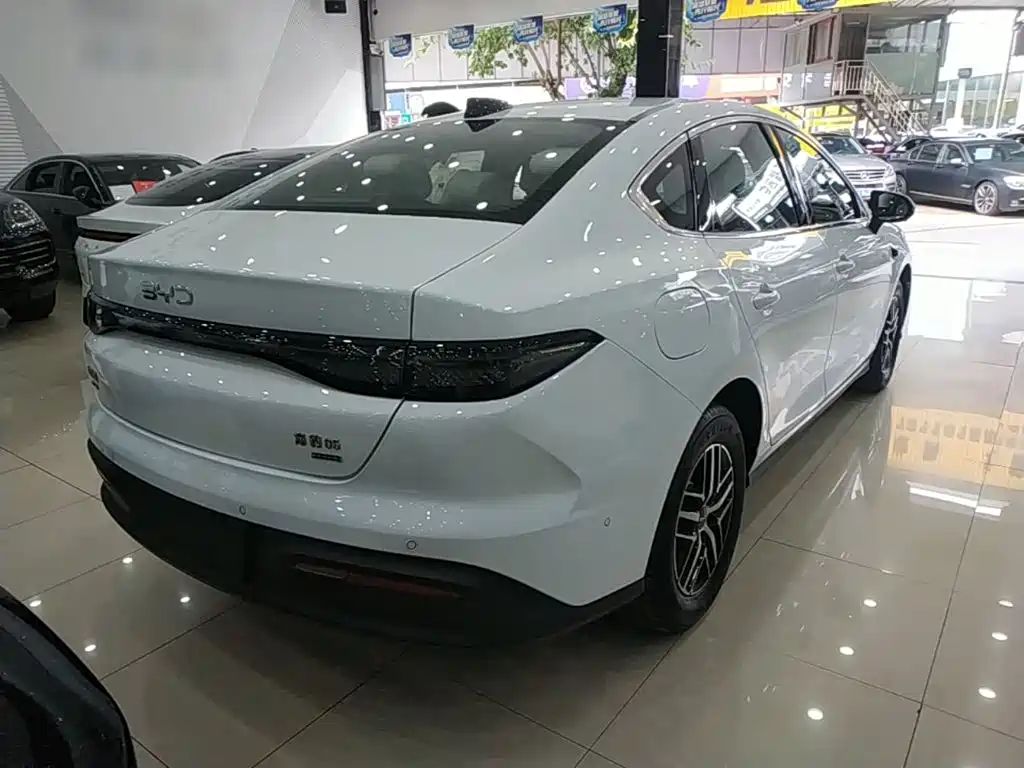 BYD Seal 05 DM-i — миниатюра 7
