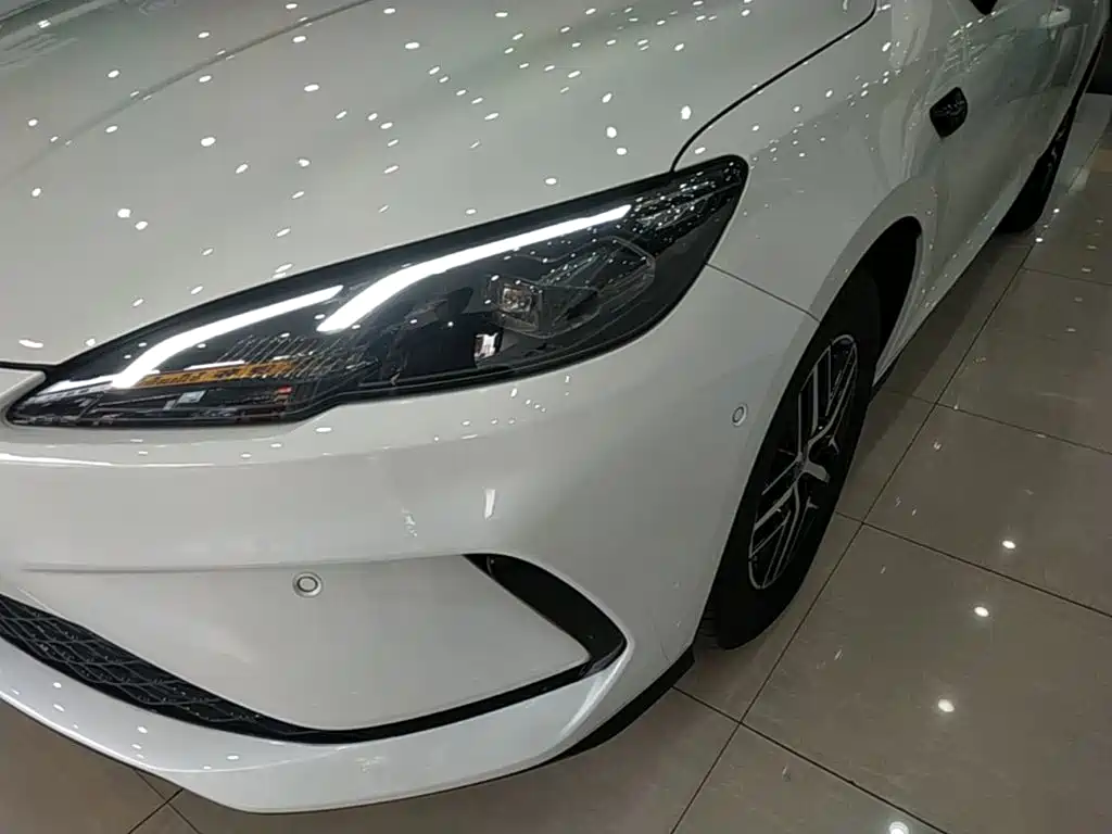 BYD Seal 05 DM-i — миниатюра 24