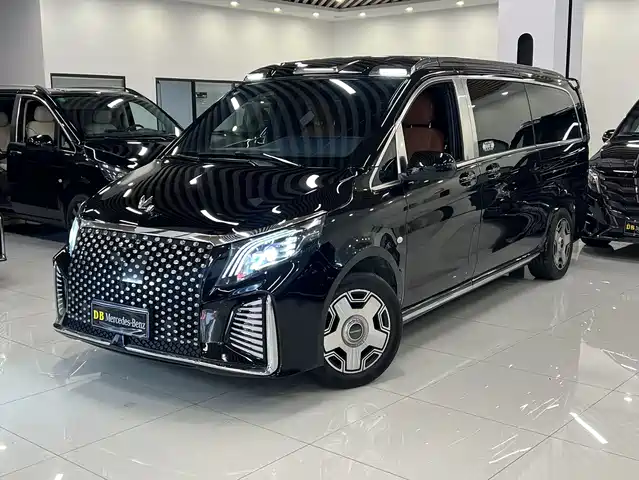 MERCEDES-BENZ VITO 2024