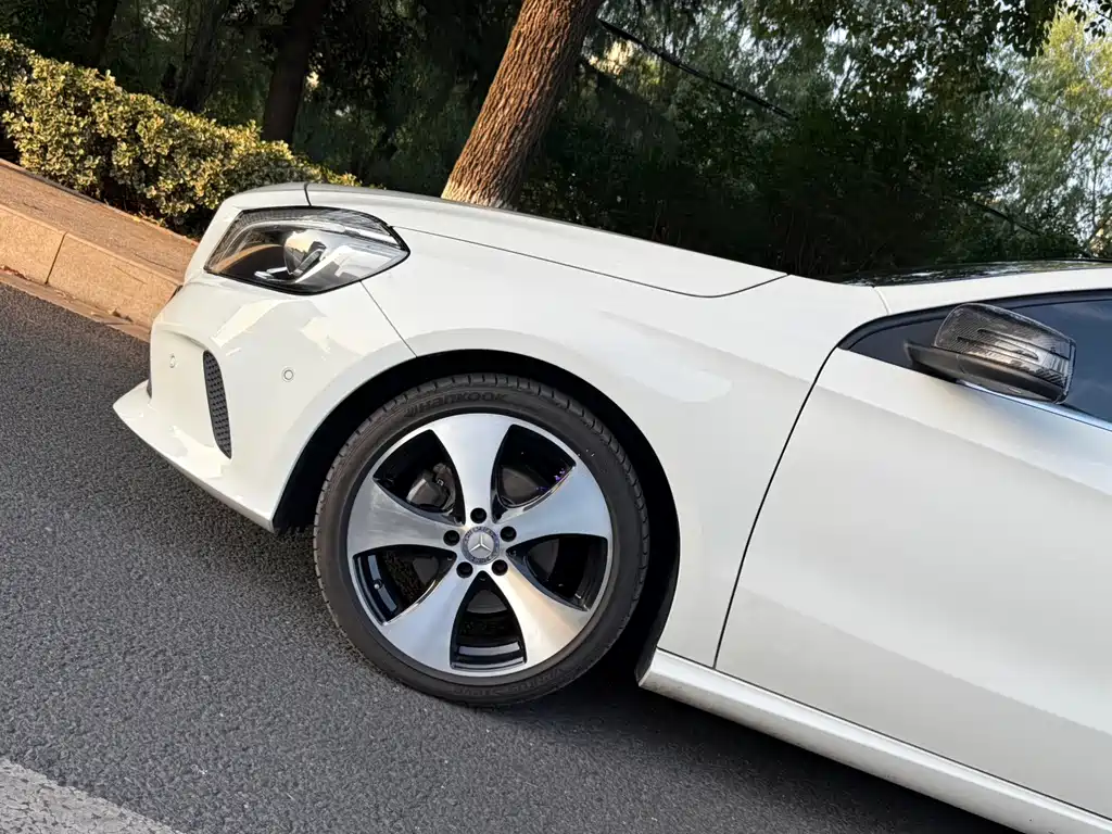 Mercedes-Benz A-Class (Import) — миниатюра 4