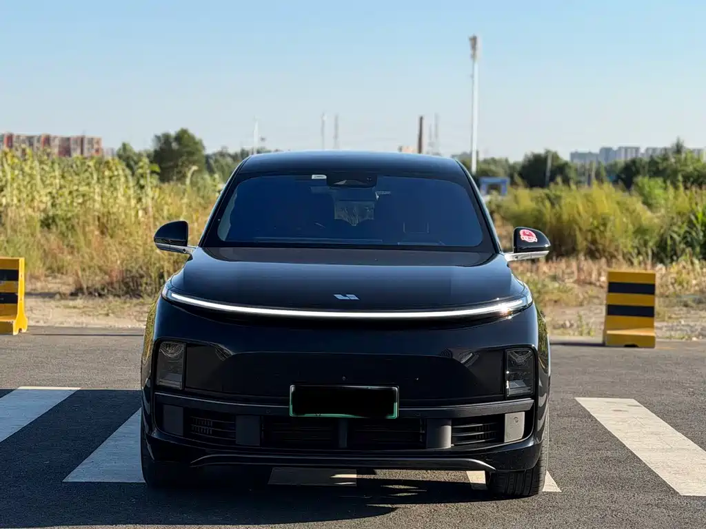 Li Auto Li L8 — миниатюра 2