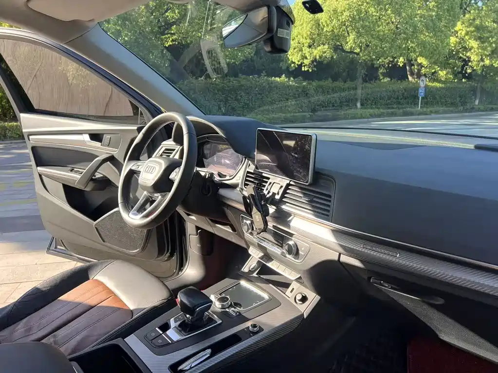 Audi Q5L 2020 45 TFSI Premium Fashion