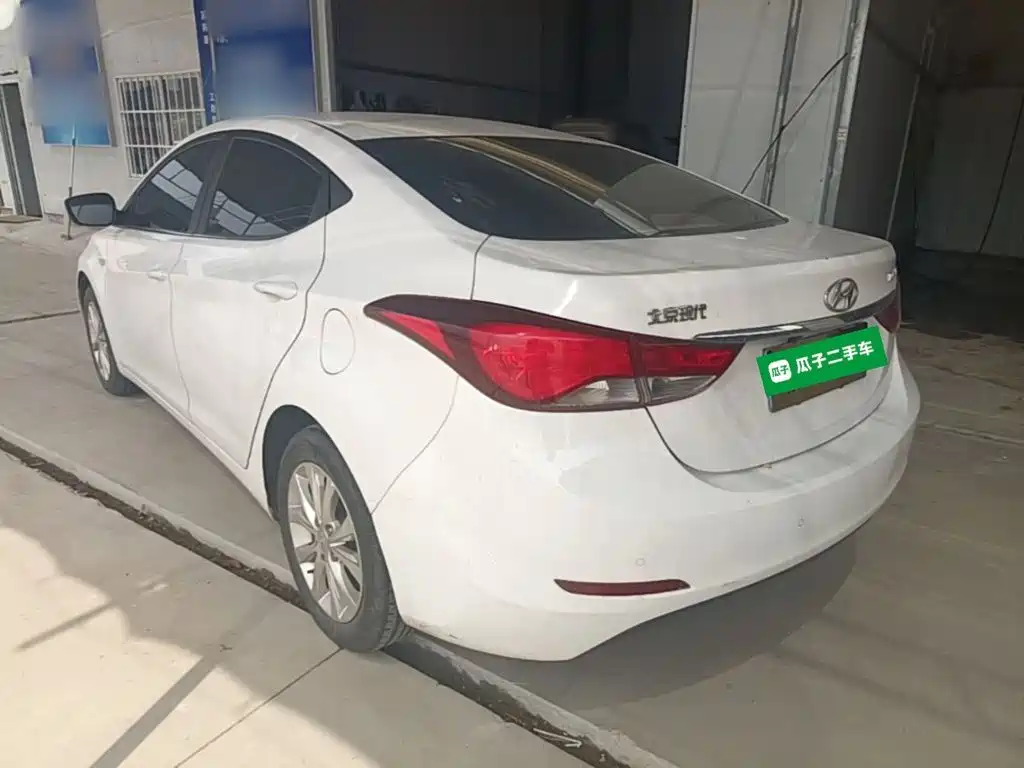 Hyundai Elantra Langdong — миниатюра 5