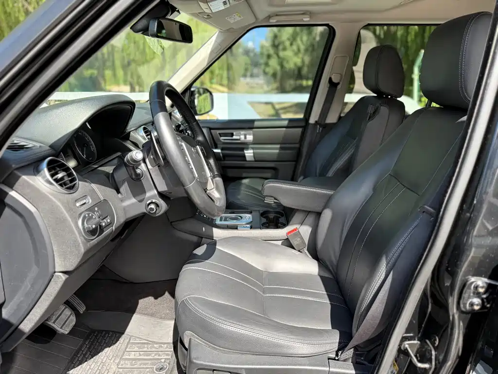 Land Rover Discovery — миниатюра 12