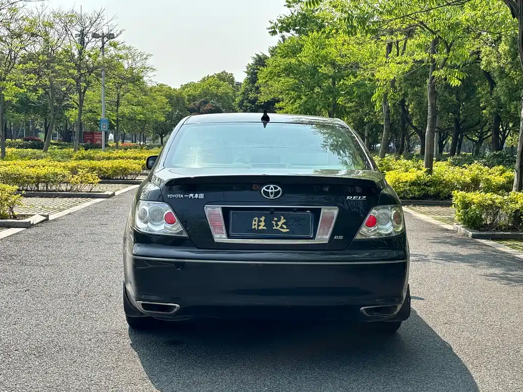 Toyota Reiz 05 2.5 AT