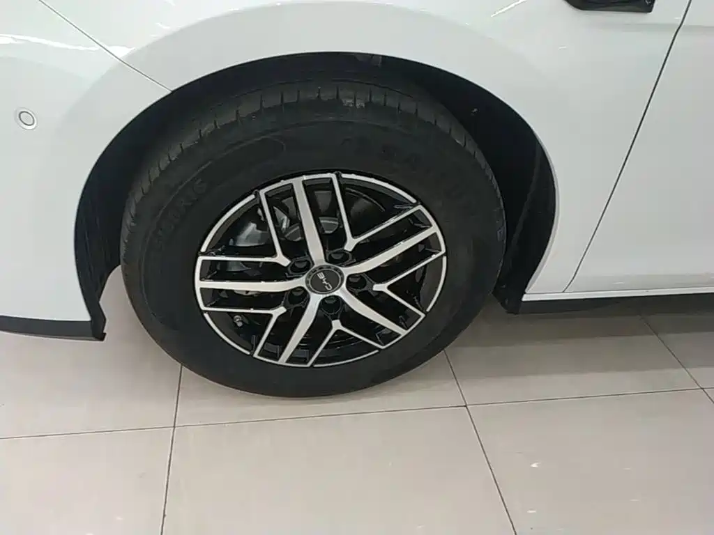 BYD Seal 05 DM-i — миниатюра 23