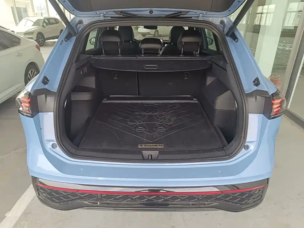 Volkswagen Tiguan L — миниатюра 19