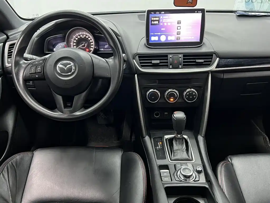 MAZDA CX 4