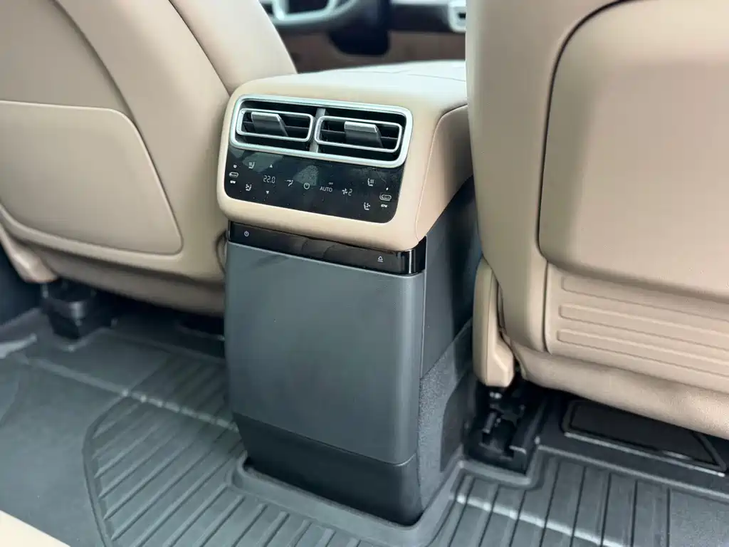 Li Auto Li L7 — миниатюра 20
