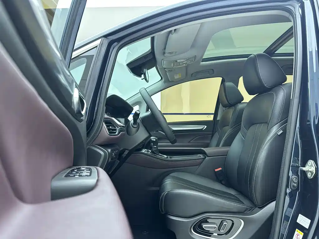 GAC Motor Trumpchi M6 — миниатюра 7