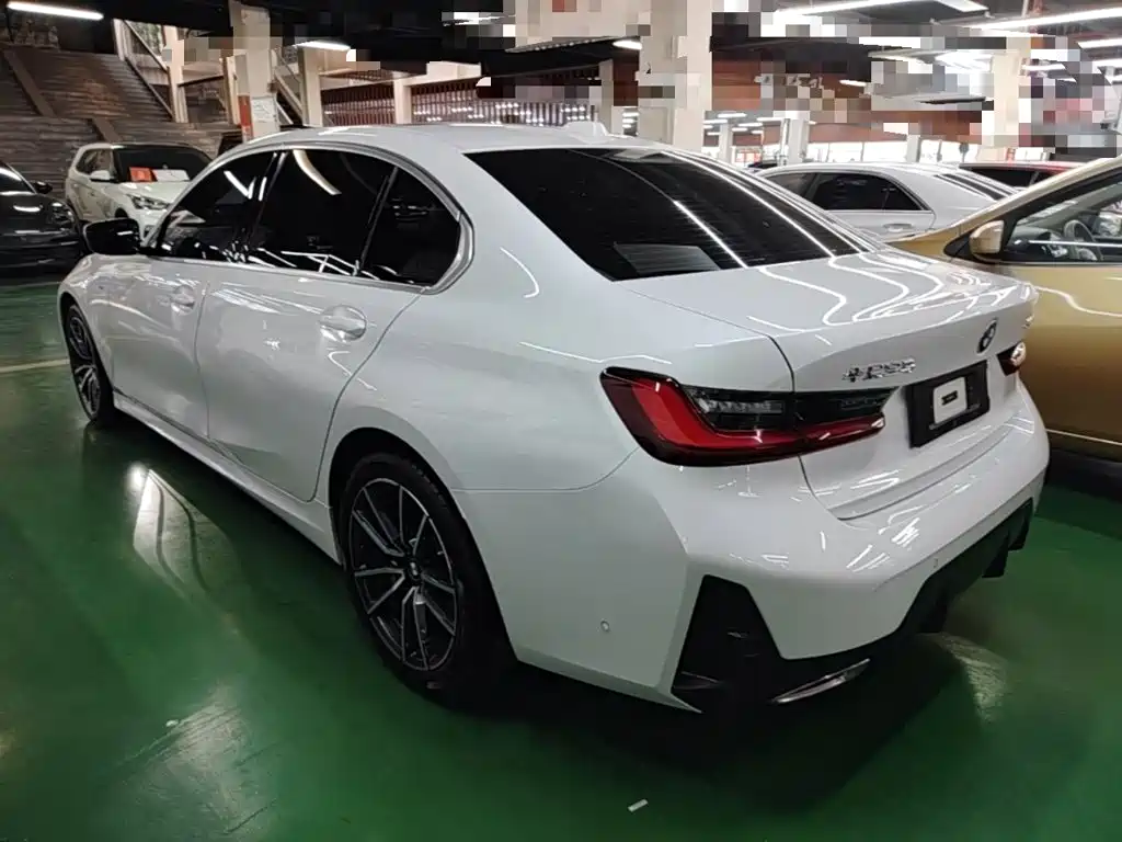 BMW 3 Series — миниатюра 5