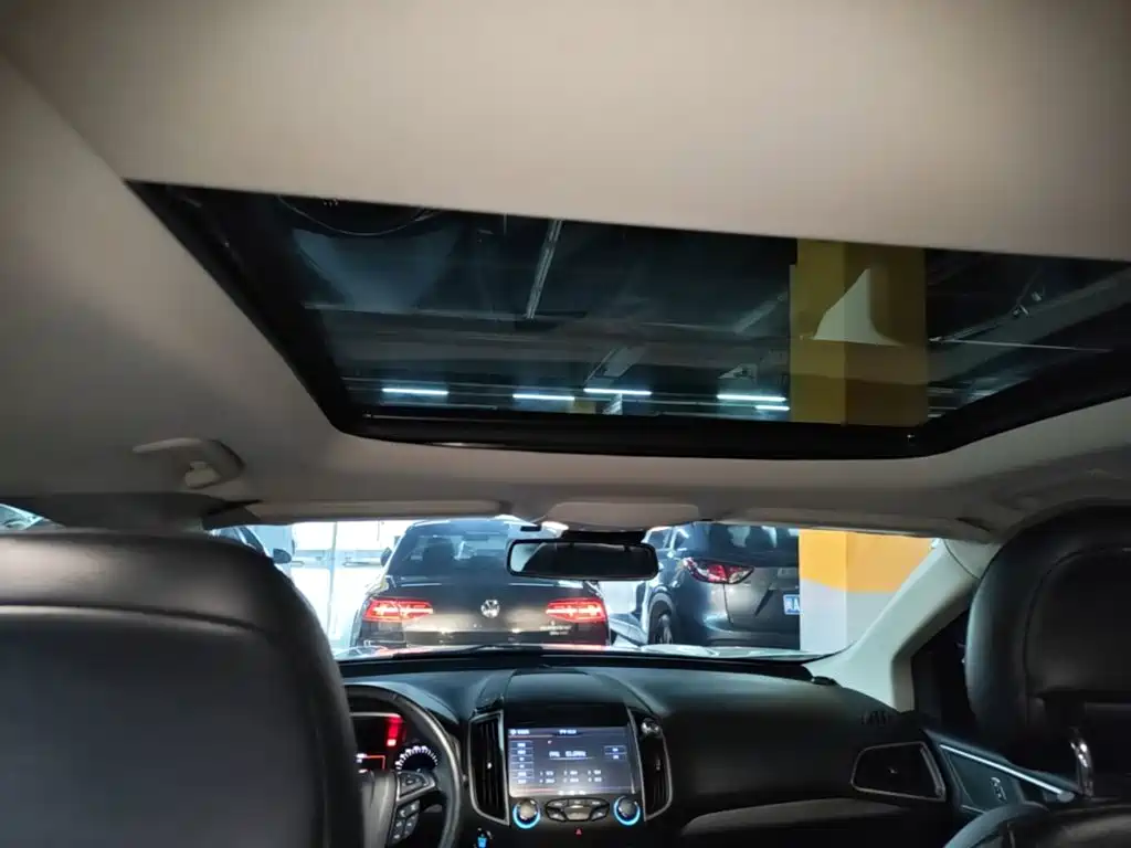 Ford Edge — миниатюра 18