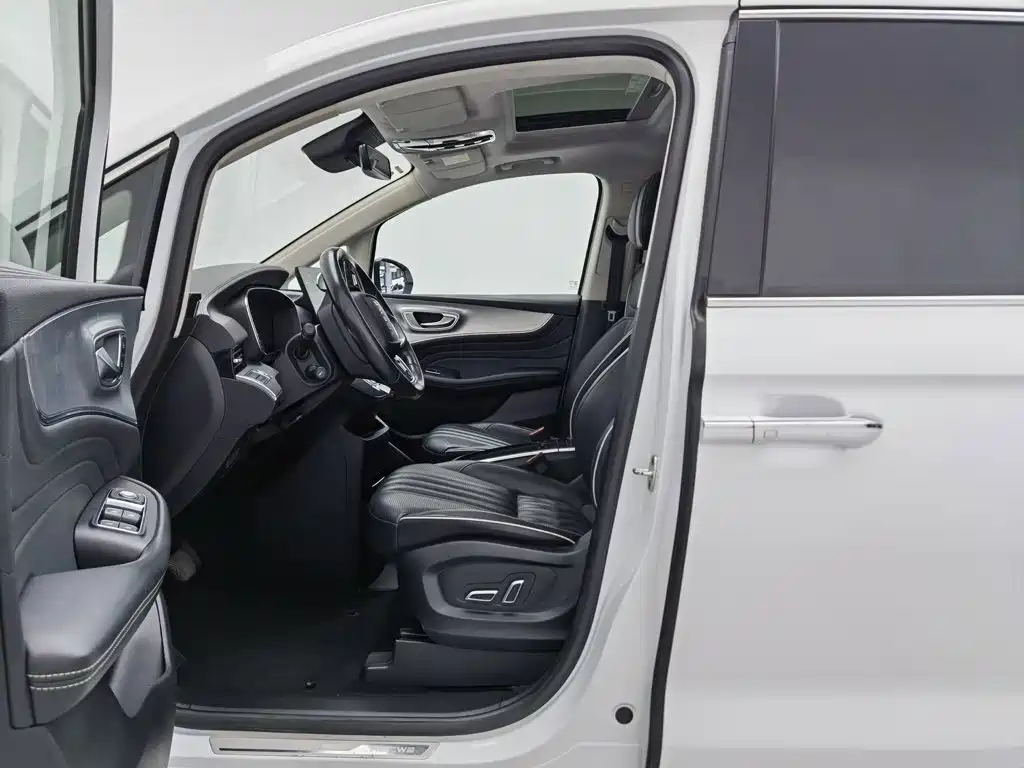 Roewe iMAX8 — миниатюра 10