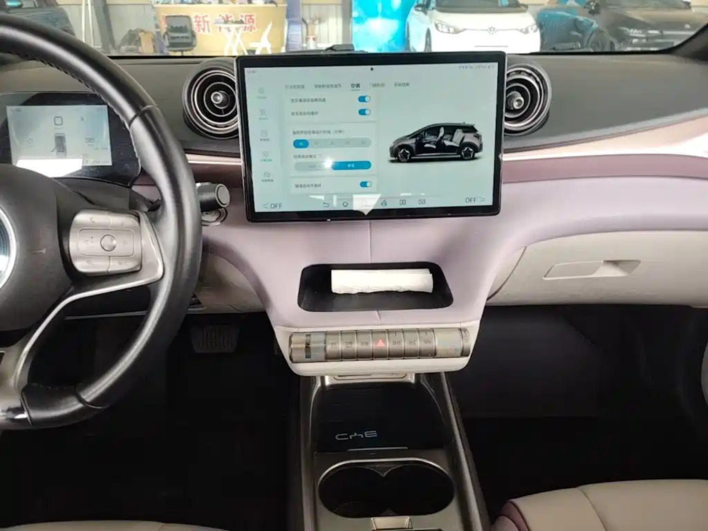 BYD Dolphin — миниатюра 13