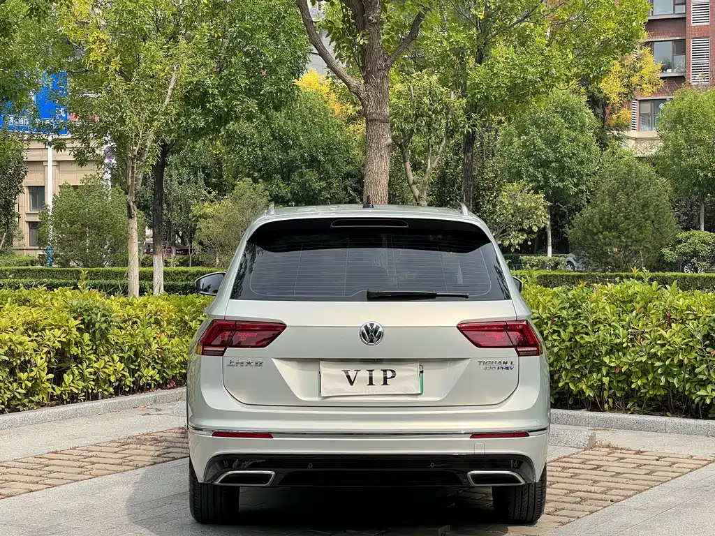 Volkswagen Tiguan L PHEV — миниатюра 5