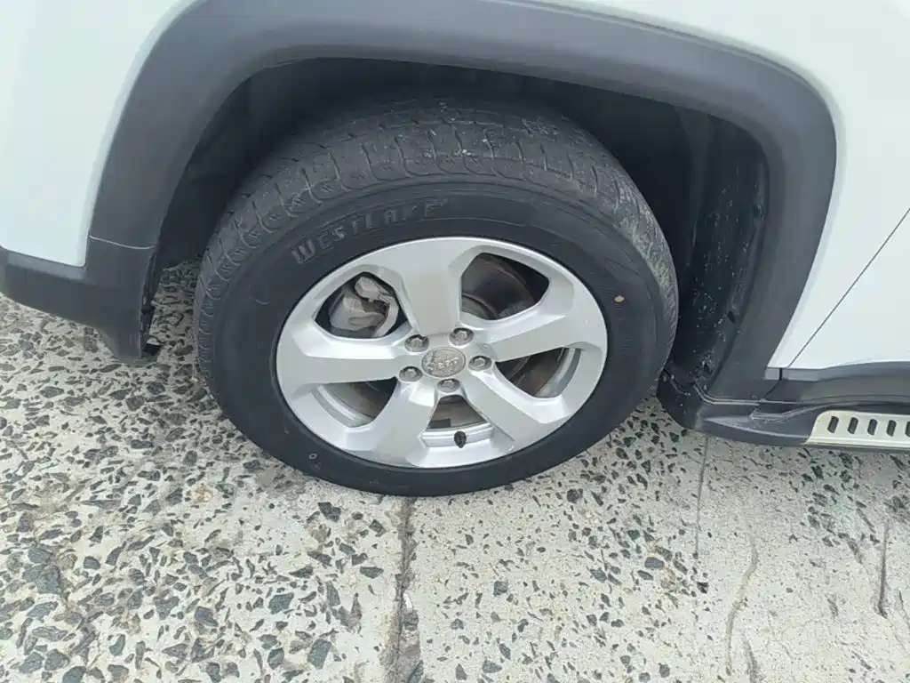 Jeep Compass — миниатюра 23