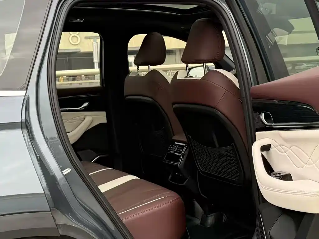 Geely Xingyue L — миниатюра 8
