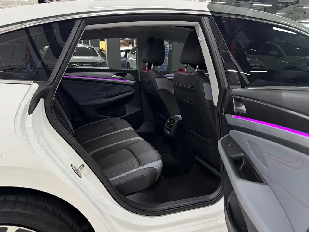 Volkswagen Lamando — миниатюра 12