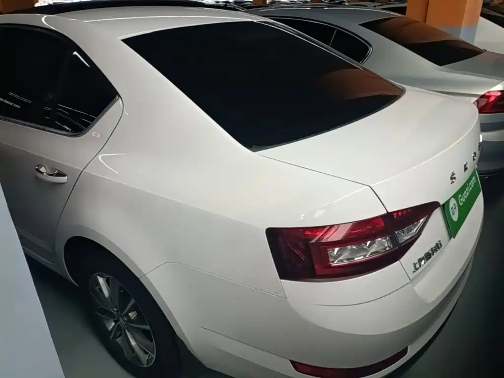 Skoda Octavia — миниатюра 5