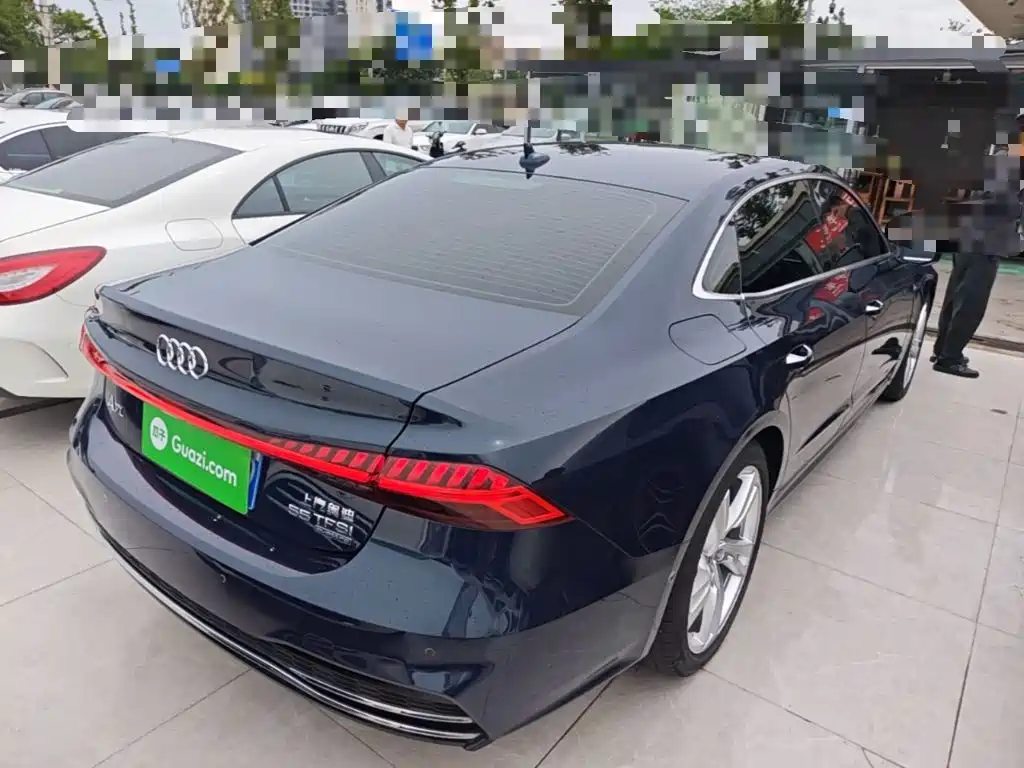 Audi A7L — миниатюра 7