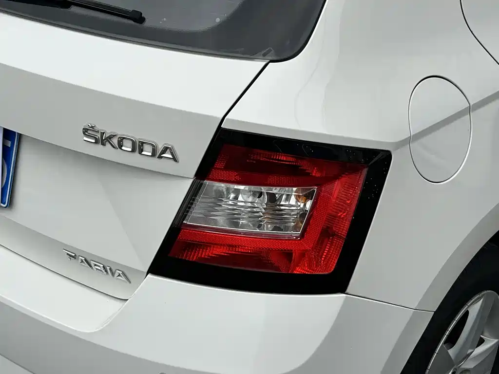 Skoda Fabia — миниатюра 16