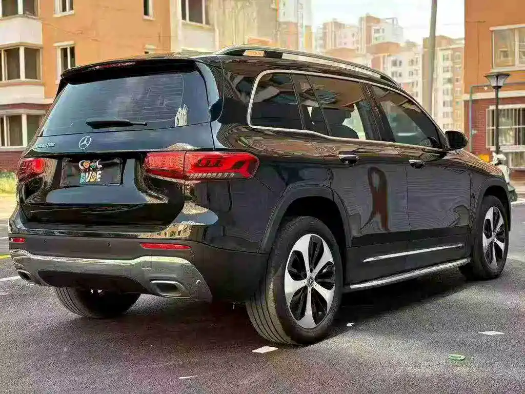 Mercedes-Benz GLB — миниатюра 9