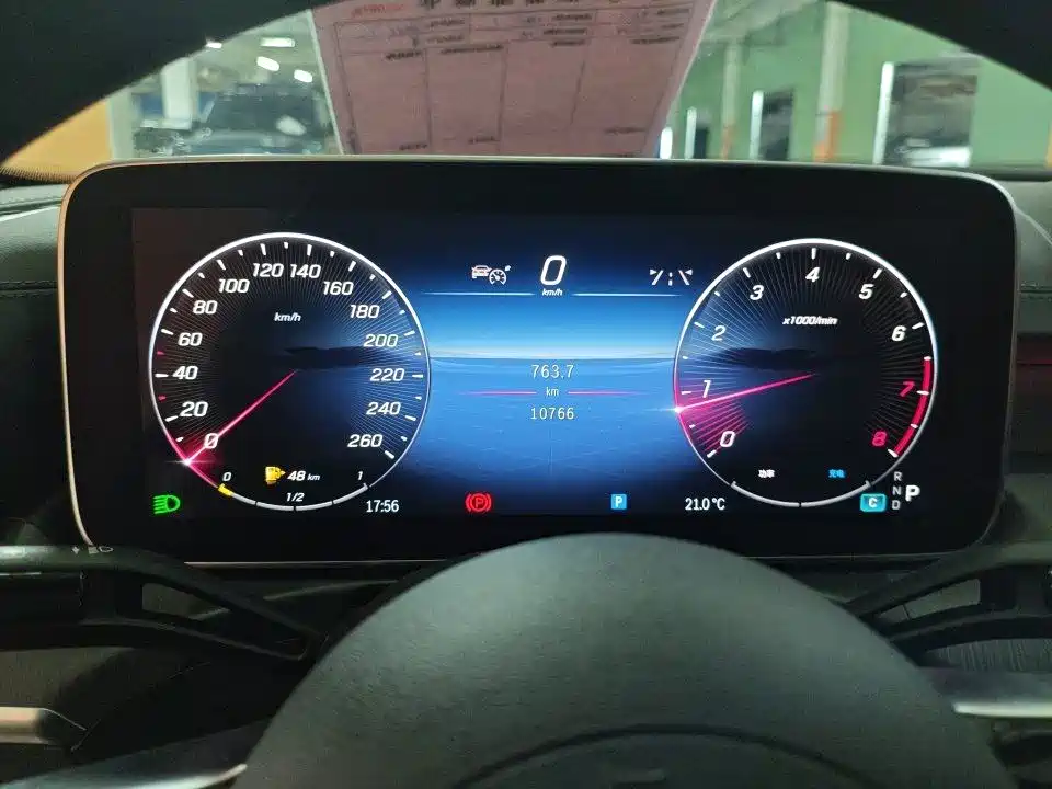Mercedes-Benz C-Class — миниатюра 8
