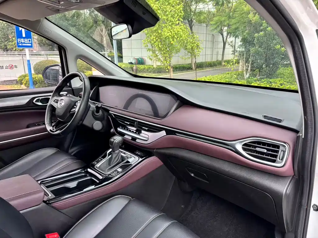 GAC Motor Trumpchi M6 — миниатюра 21