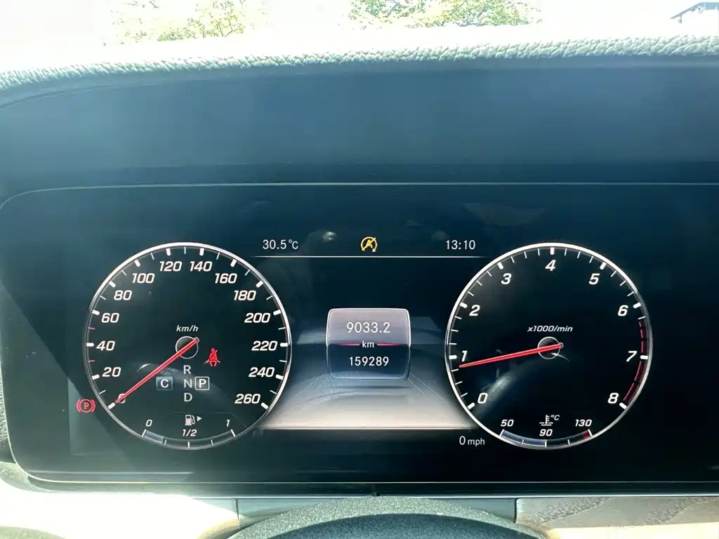 Mercedes-Benz E-Class — миниатюра 14