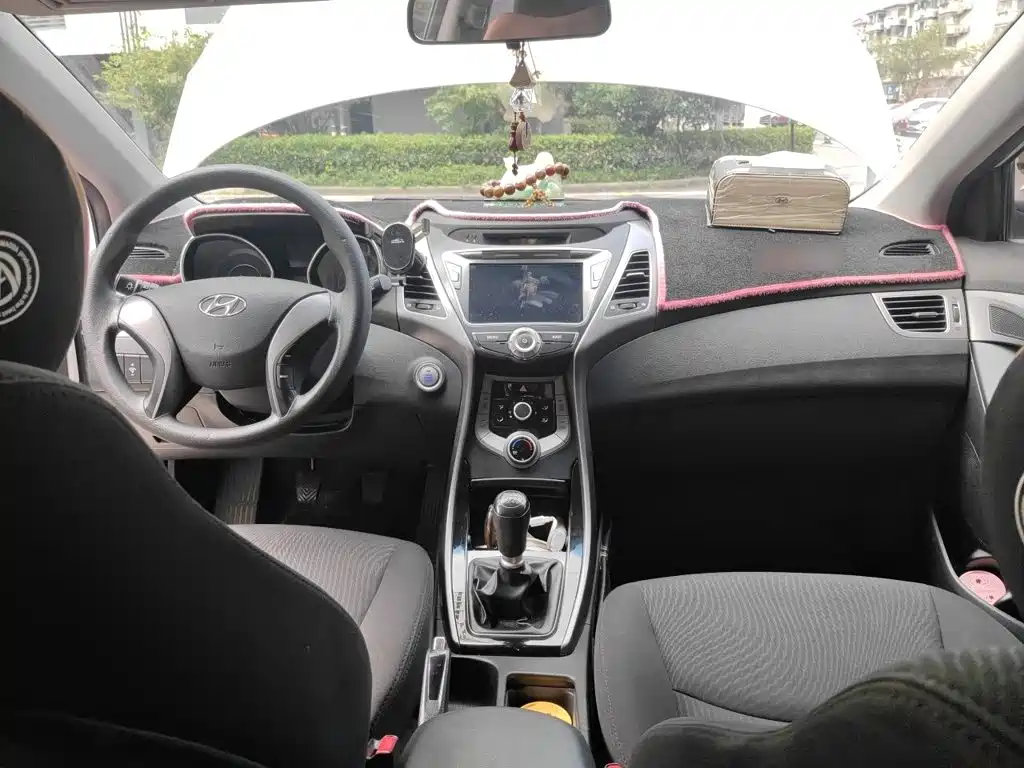 Hyundai Elantra Langdong — миниатюра 6