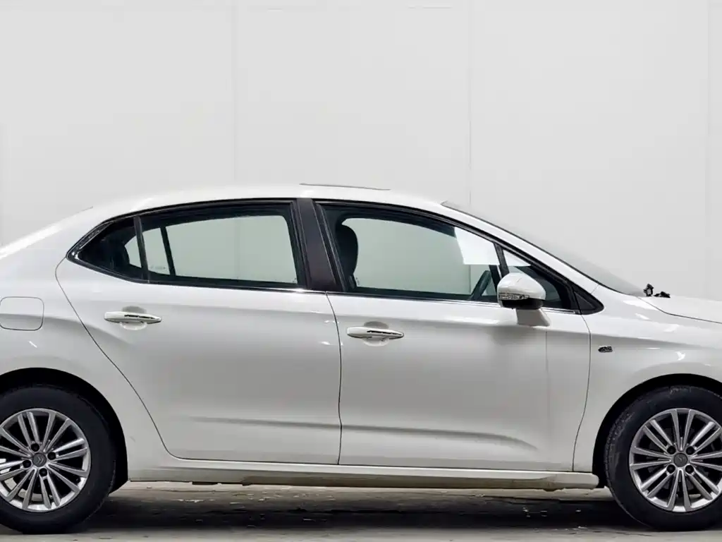 Citroen C4L 2014 1.8L MT