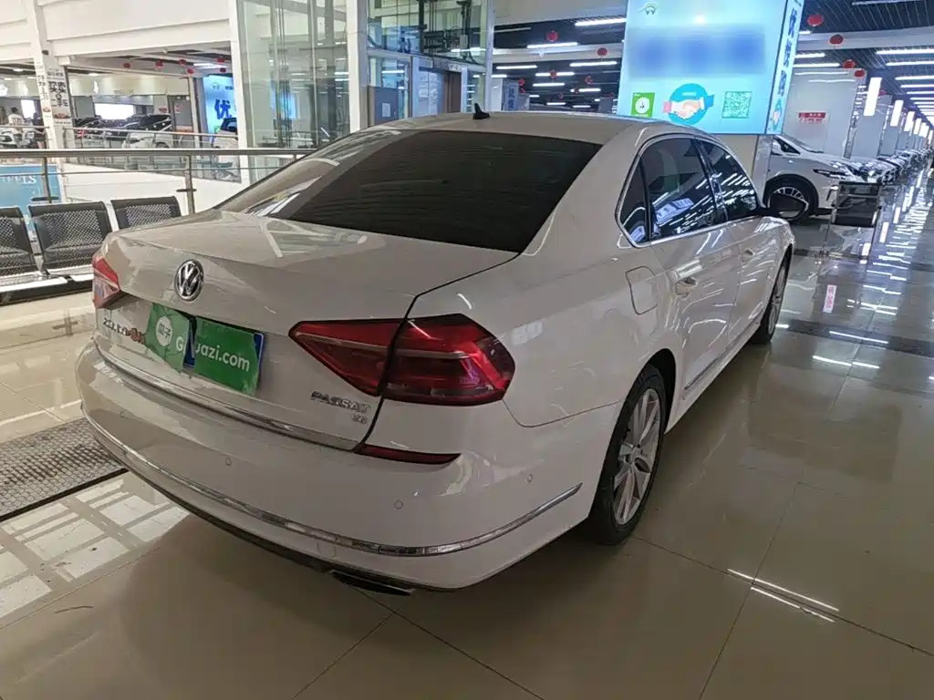 Volkswagen Passat — миниатюра 7
