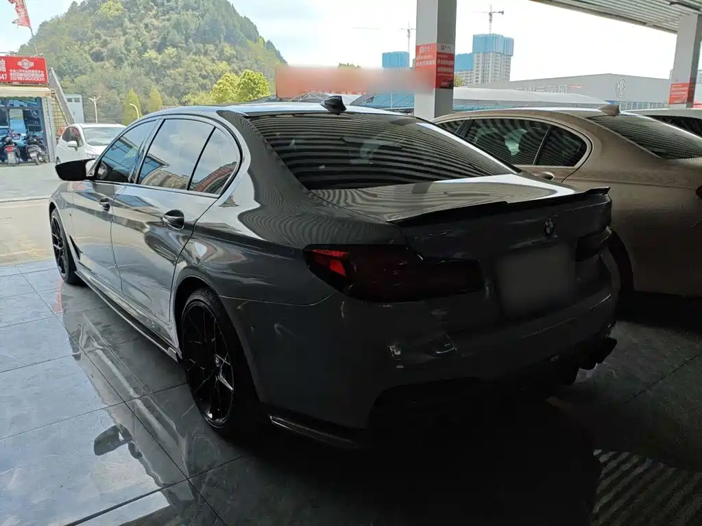 BMW 5 Series — миниатюра 23