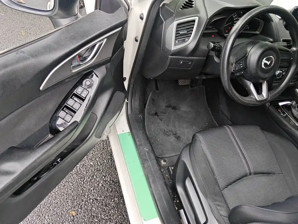 Mazda 3 Axela — миниатюра 17